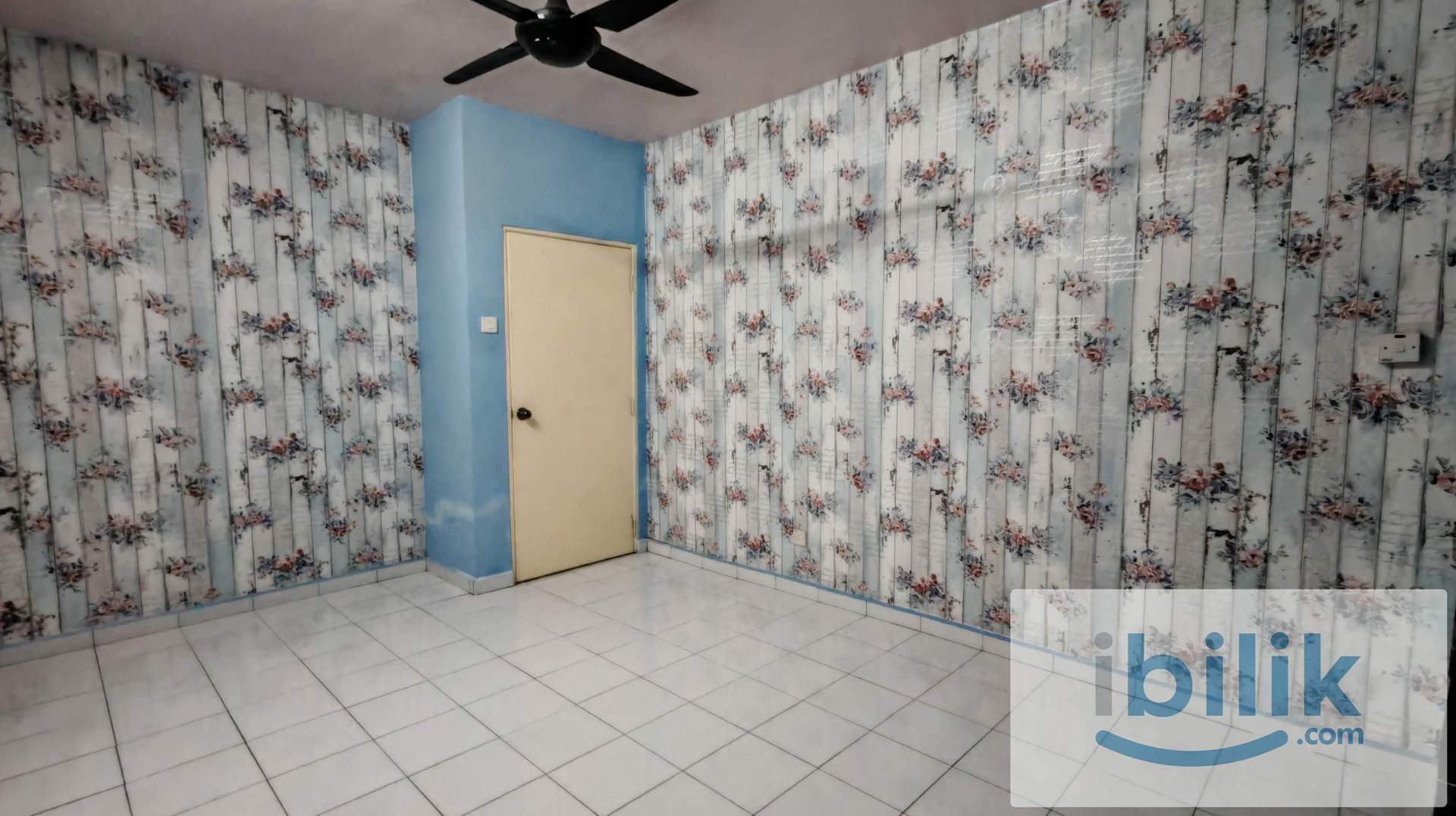 Master Room, Bilik Luas Apartment Putra Permai Block C - Image 10