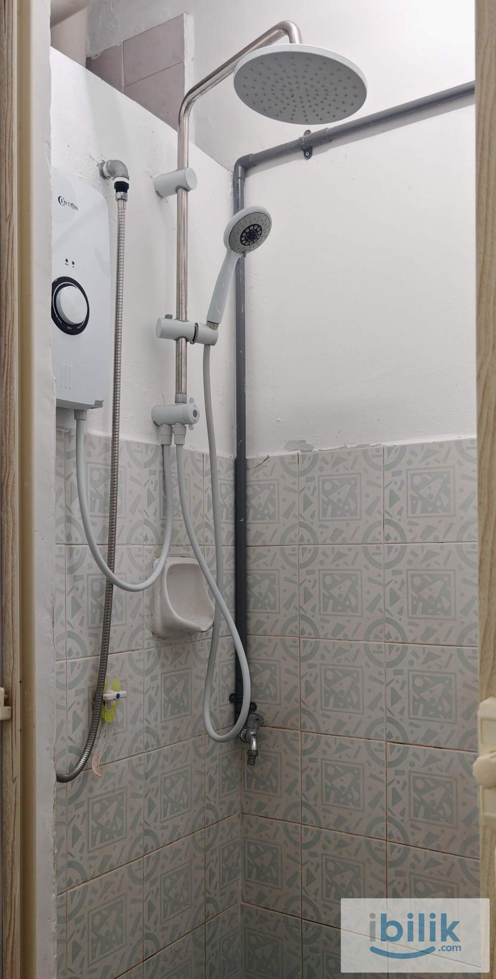 Single Room, Apartment Putra Permai Block C - Image 7