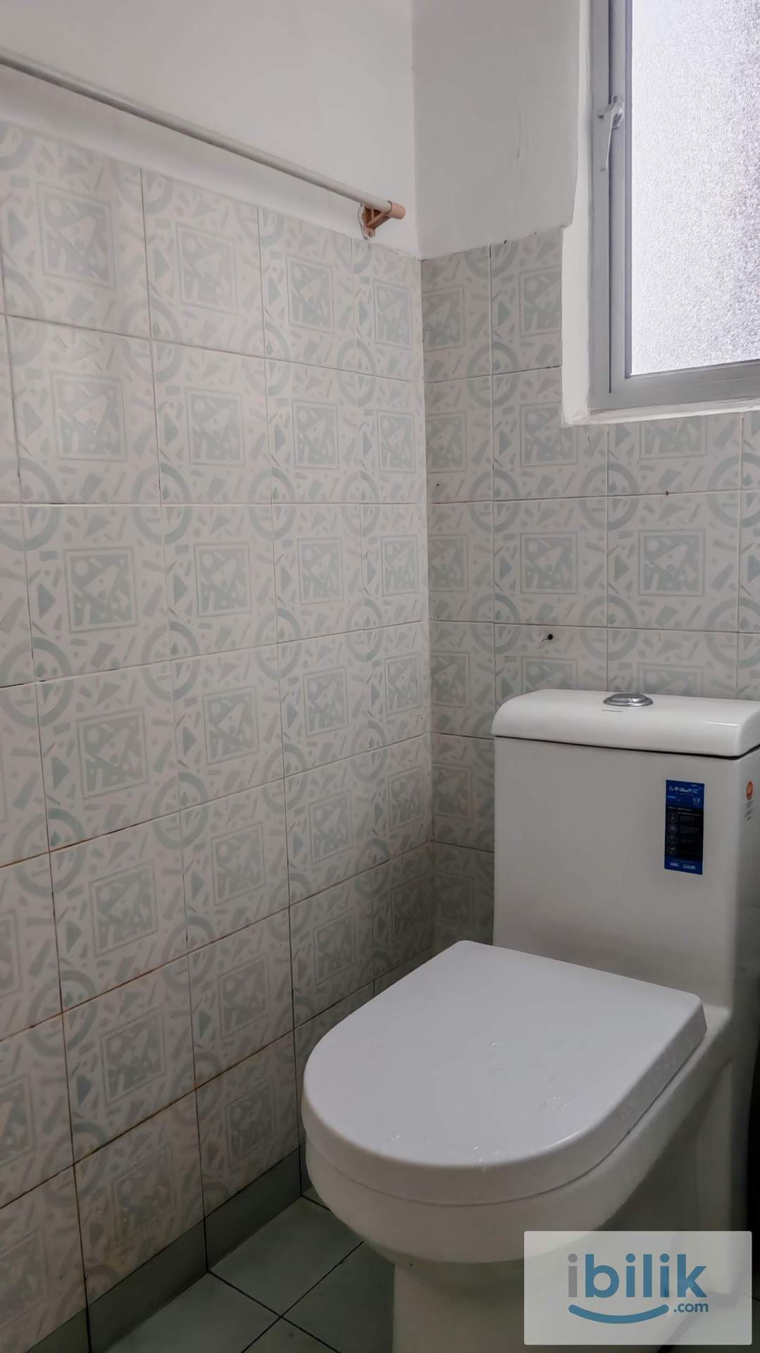 Single Room, Apartment Putra Permai Block C - Image 9