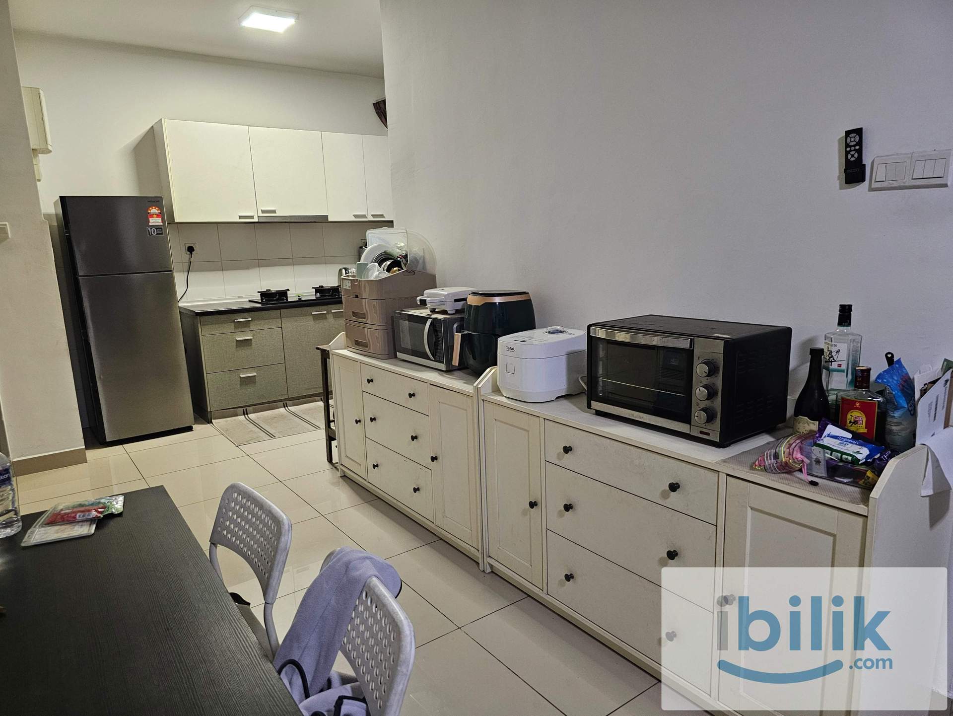 Middle Room - Image 4