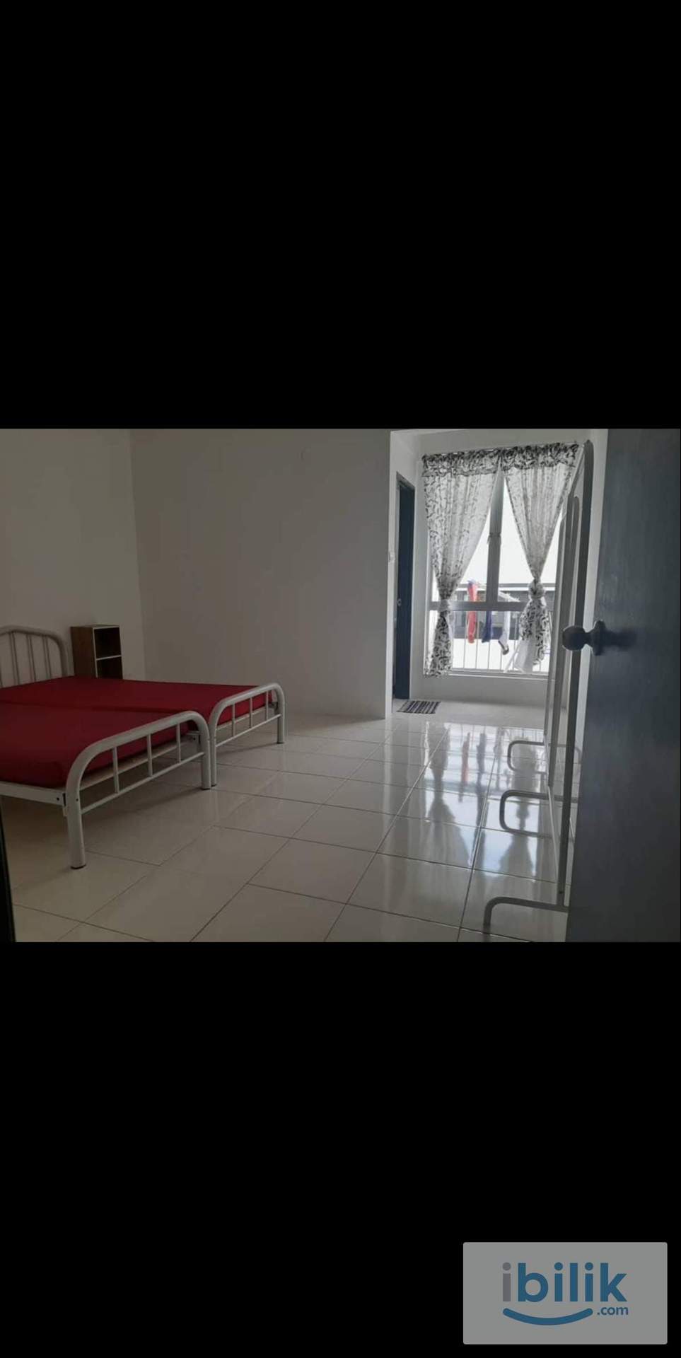 Masterbedroom muslim girl for rent in Bangi - Image 1