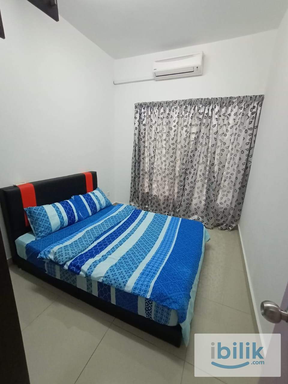 Medium Room 600 - Image 1