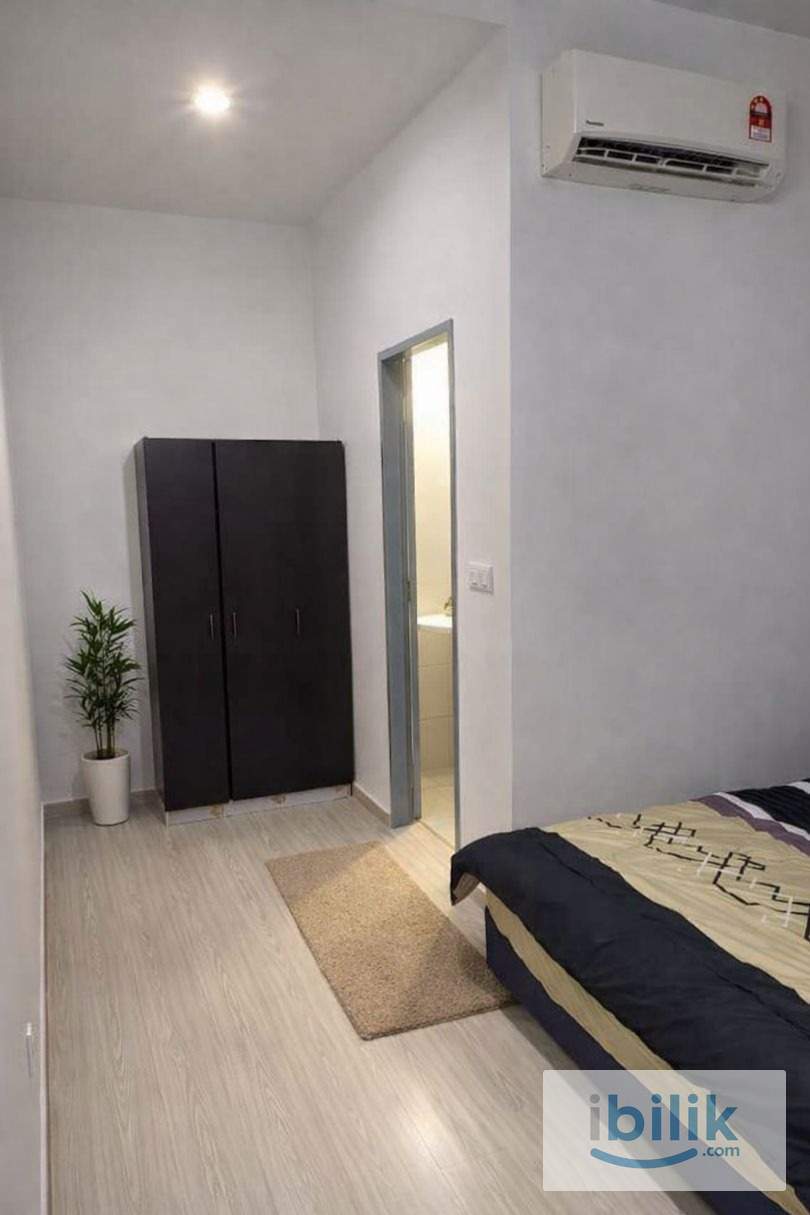 Nice beautiful master bedroom with private bathroom for rent - Image 2