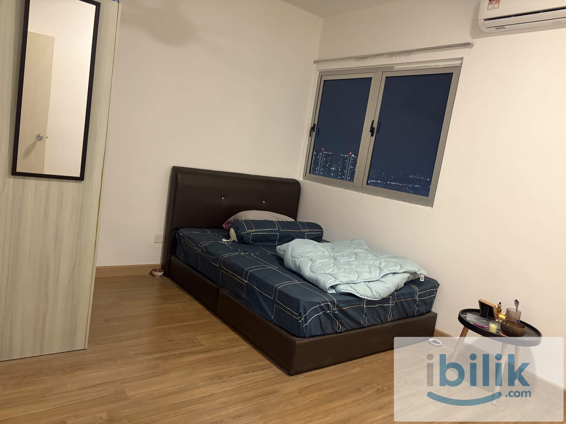 Female only Fully Furnished Medium Room - Image 3