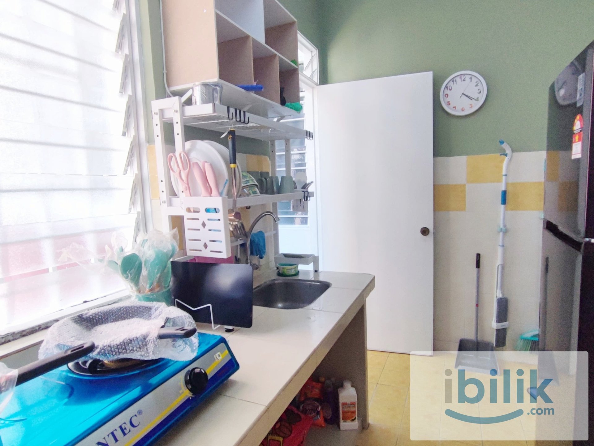 Bilik SINGLE Room Mentari Court Bandar Sunway Petaling Jaya Fully Furnish Free Wifi Utility Coway Midea - Image 4