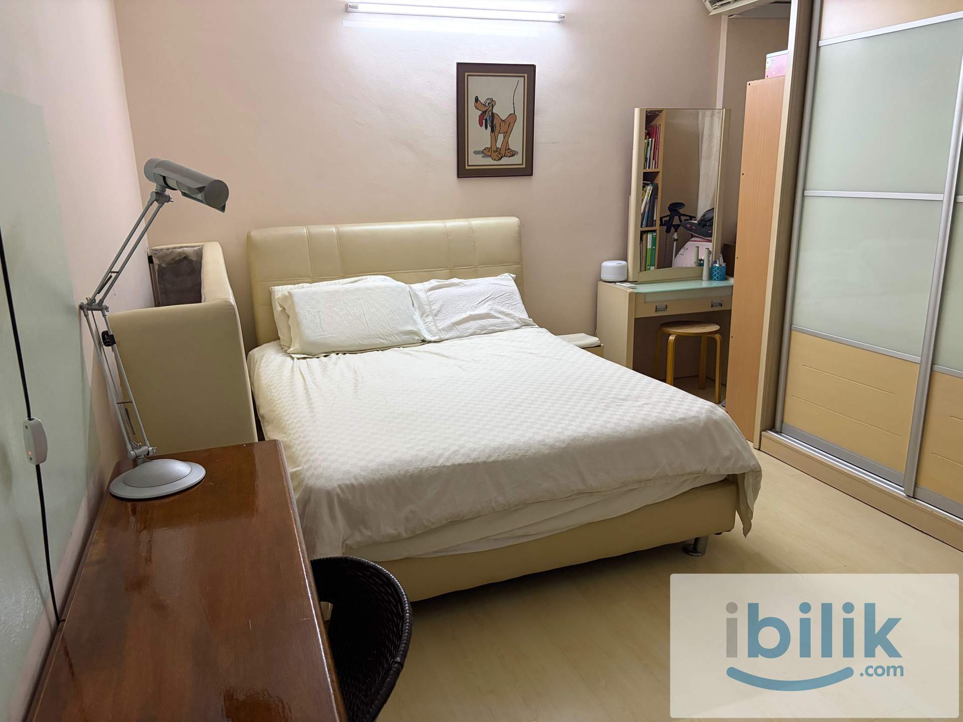 Lovely furnished room by in Menara Jaya section 14 - Image 2