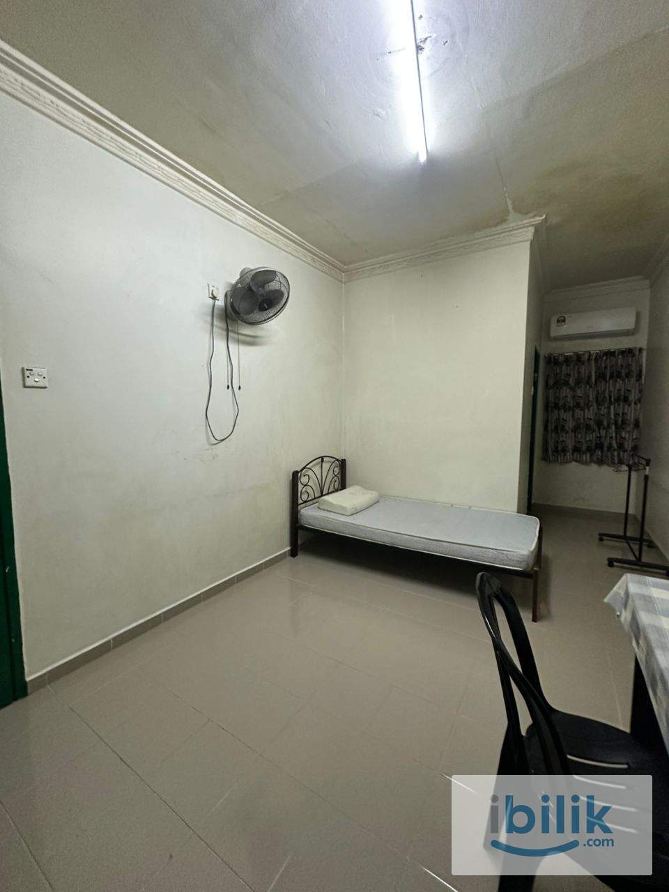 FEMALE FREE CARPARKING AIRCOND LARGE ROOM ATTACHED BATHROOM NEAR MAHKOTA CHERAS CONNAUGHT UCSI KTAR SCHOOLS - Image 5