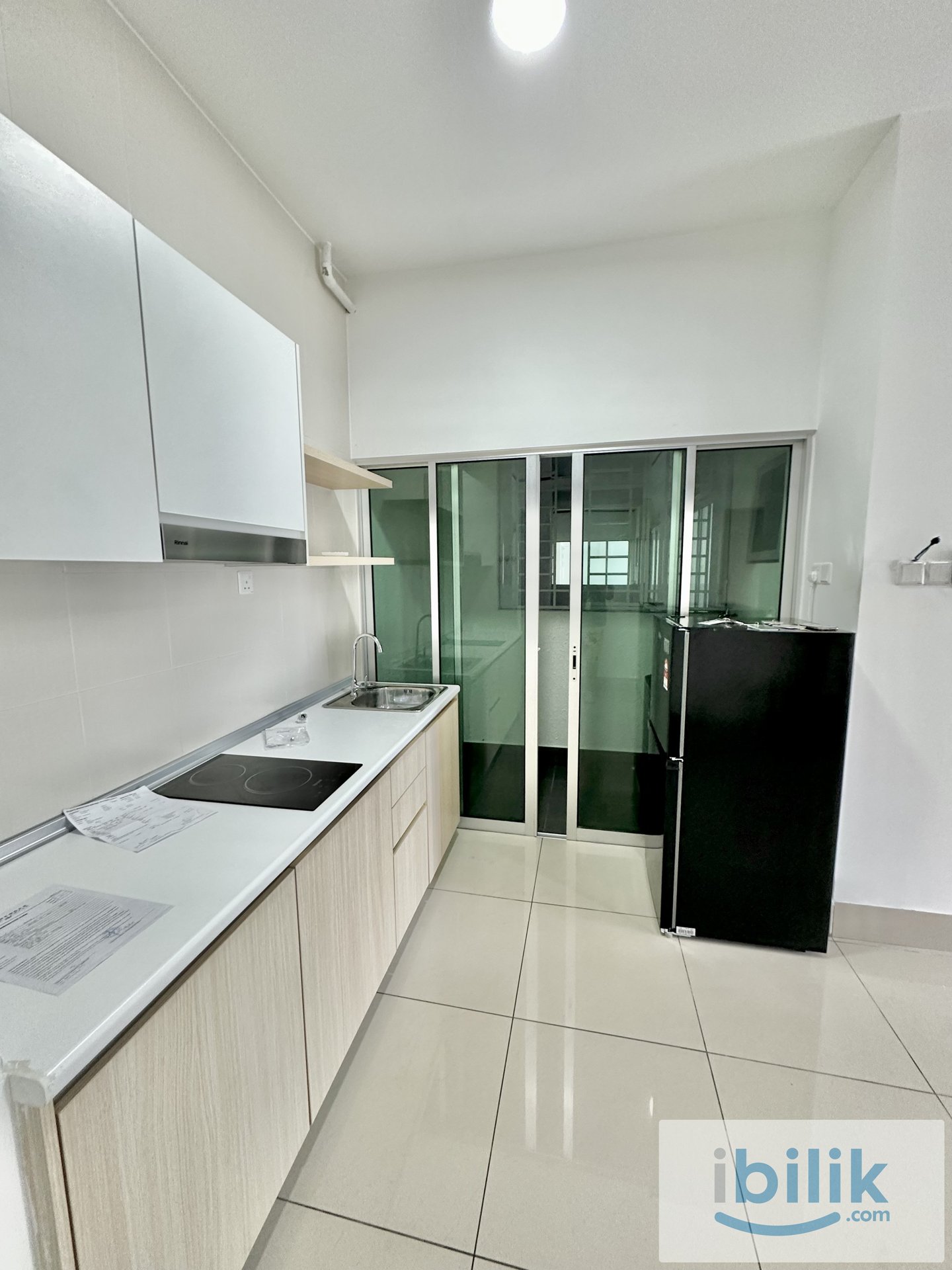 LOW DEPOSIT @ MASTER ROOM RAZAK CITY RESIDENCE - Image 3