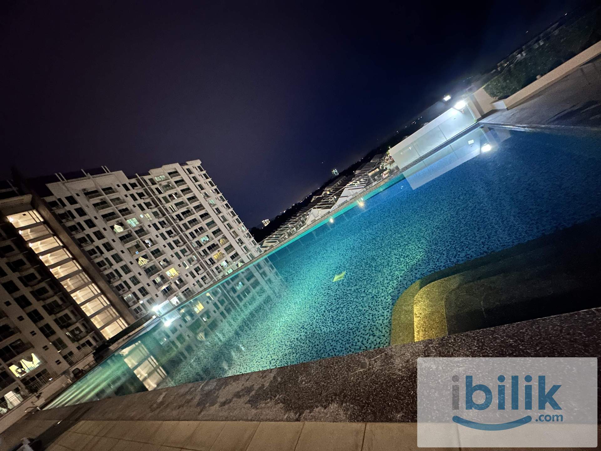 Middle Room at Royale Infinity, Simpang Ampat - Image 8