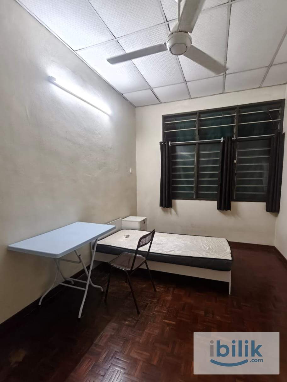 Single Room – Sungai Dua ( Utilities Included) - Image 1