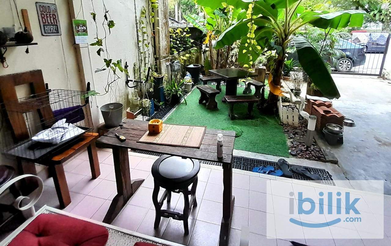 Large Master Bedroom Facing Park in BU11 - Image 7