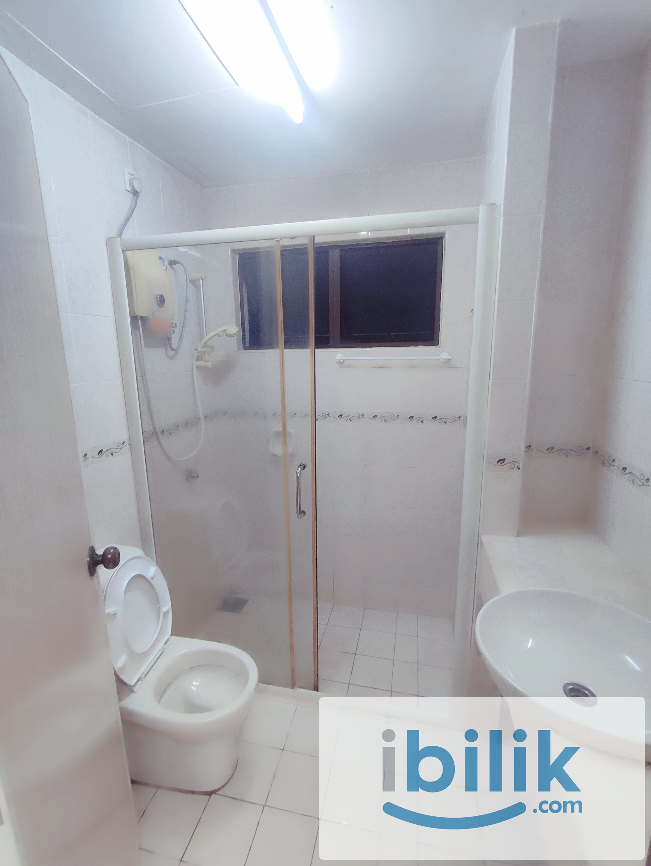 Single Room for Female at Bandar Utama,Kuala Lumpur. - Image 2