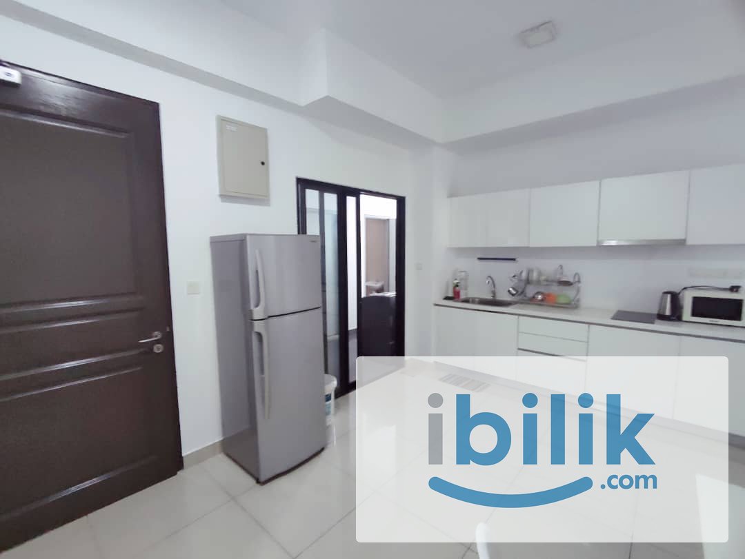 Master Room for Female at Bandar utama, kuala Lumpur - Image 3