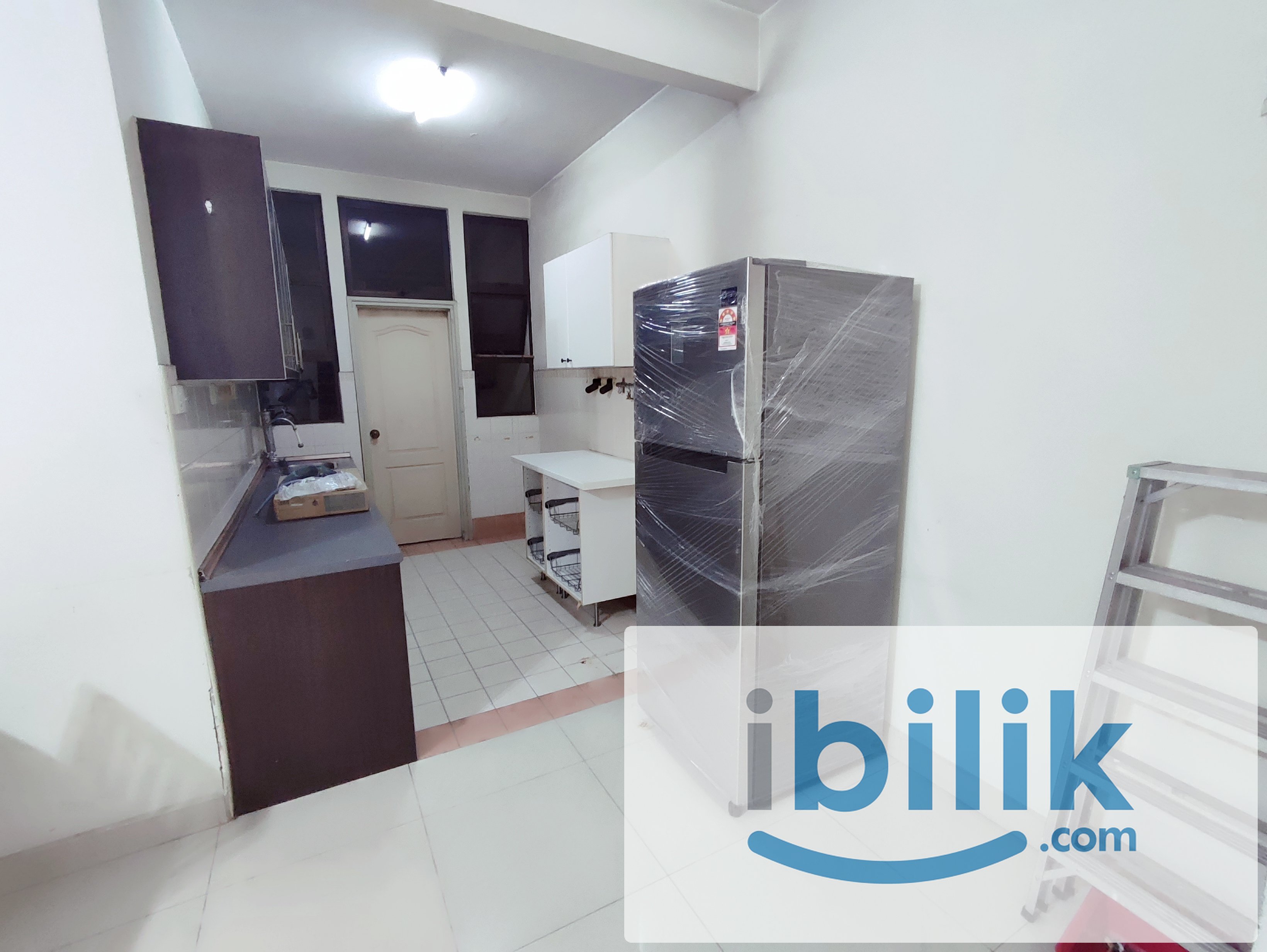 Middle Room for Rent at Pelangi Utama Condominium  - Image 4