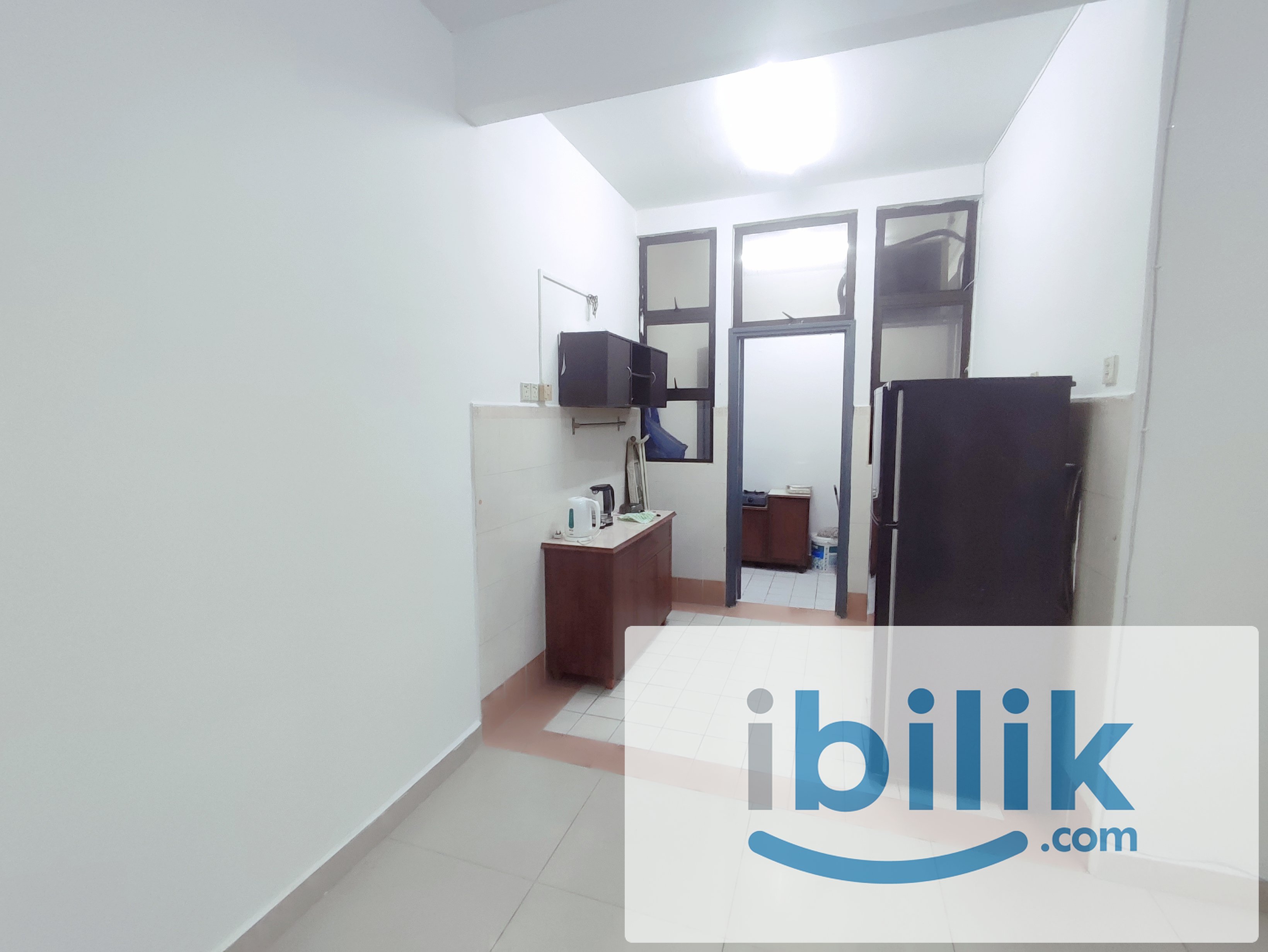Master Room For Female at Pelangi Utama,Kuala Lumpur - Image 4