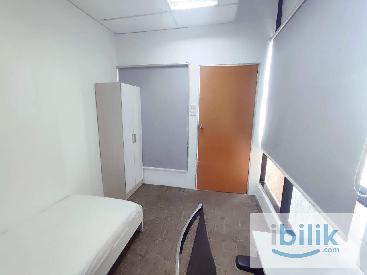 Single room for female near Mrt station. - Image 4