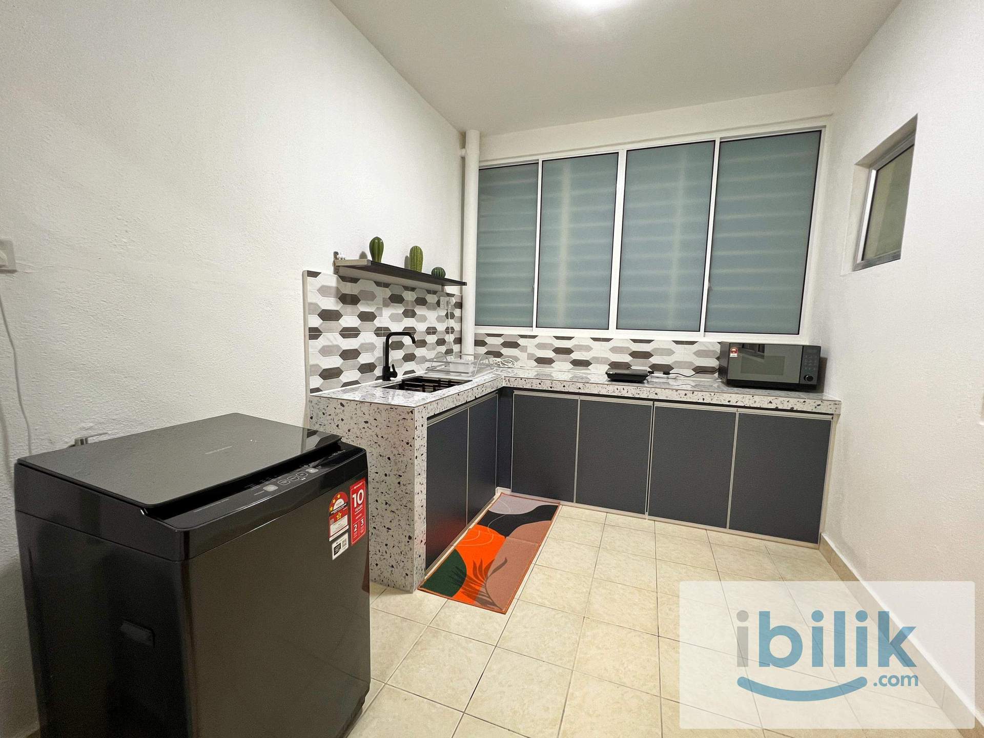 Suriamas Condominium Medium Room – All Female Unit - Image 2