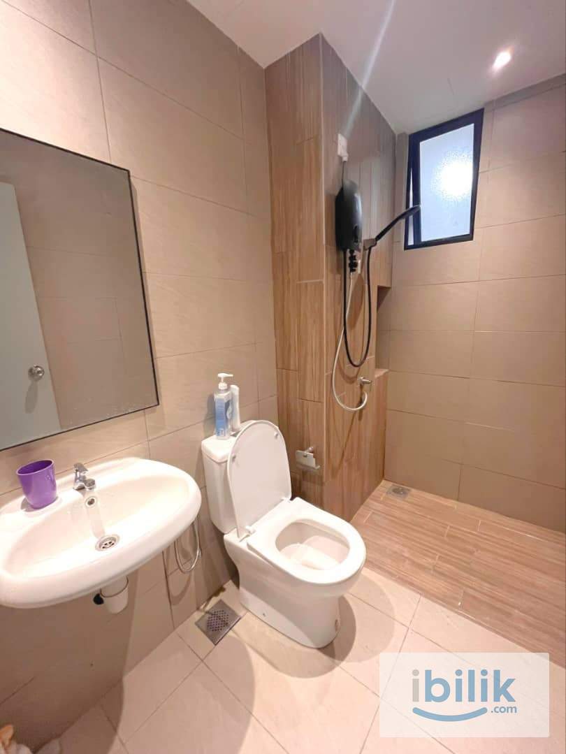 YOU CITY 3 . MIDDLE ROOM . NEAR MRT - Image 3