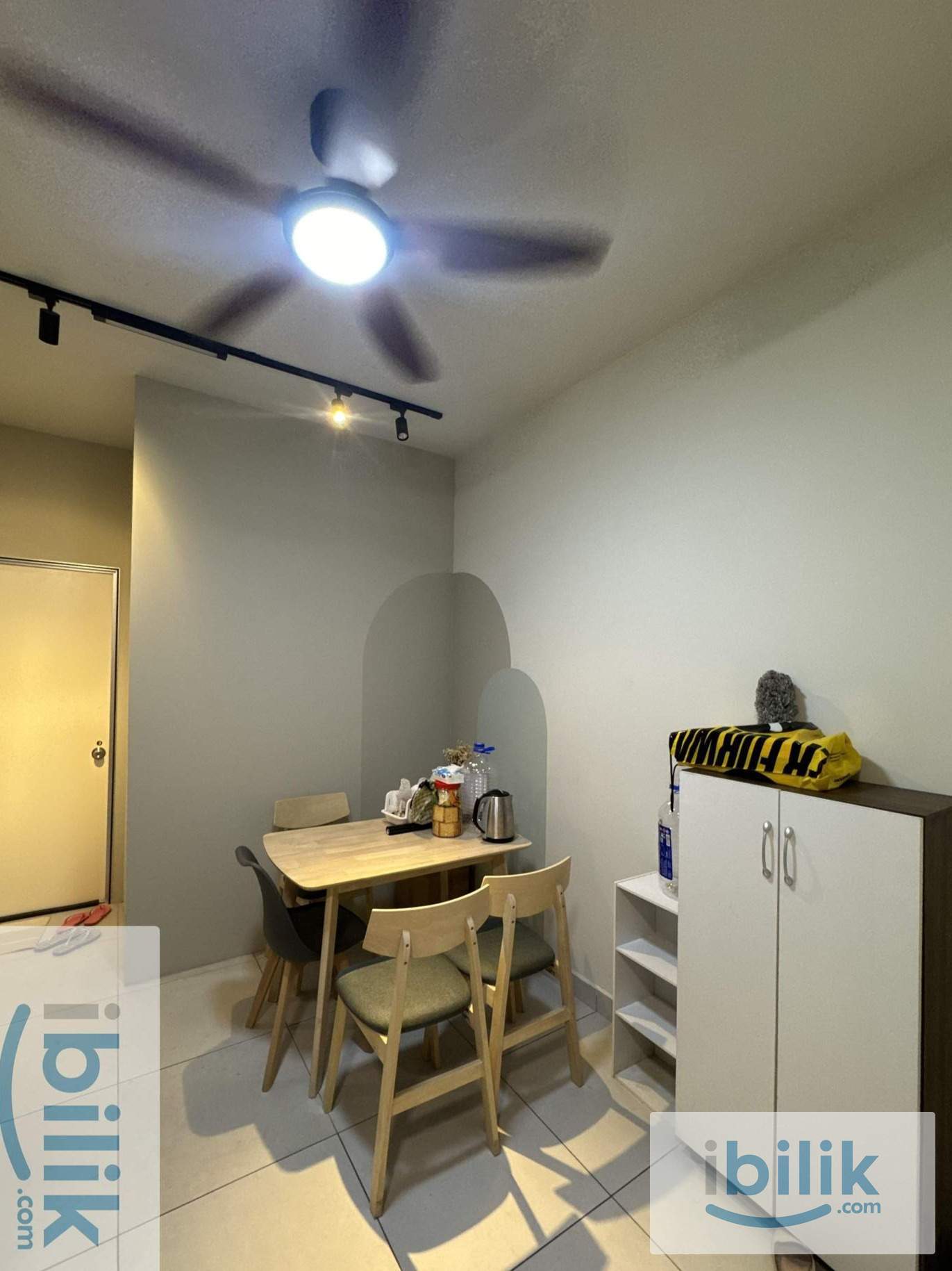 ✨ Majestic Maxim @ Cheras | Middle Room Female Unit - Image 3