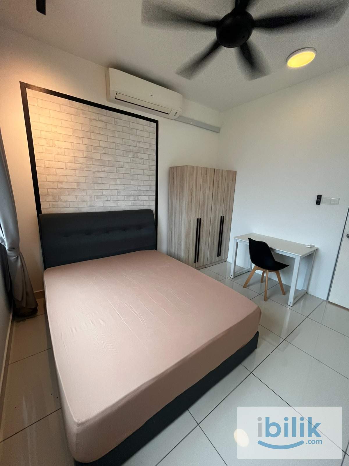 PARC 3 . Middle Room | 7min. Walking Distance to MRT Maluri - Image 1