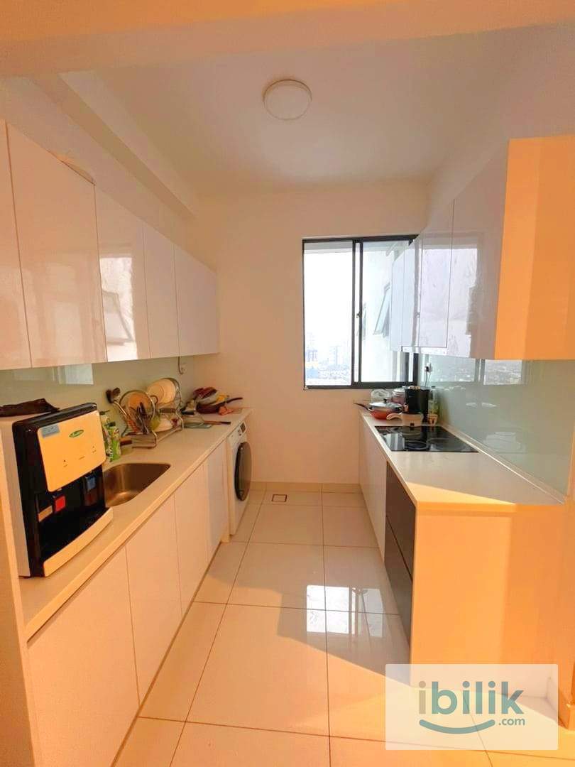 FAR EAST Middle Room . Next to MRT Kuchai Lama - Image 4