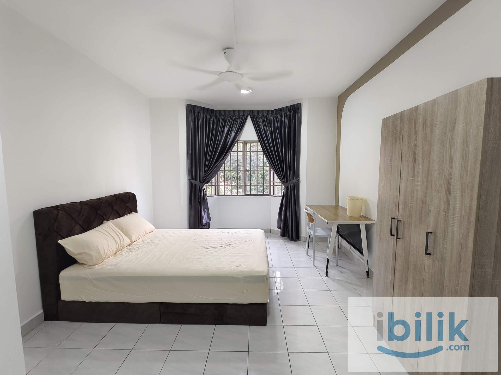 𝐏𝐮𝐧𝐜𝐚𝐤 𝐒𝐞𝐫𝐢 𝐊𝐞𝐥𝐚𝐧𝐚 Master Room Attached Private Bathroom . Next to CITTA Mall - Image 2