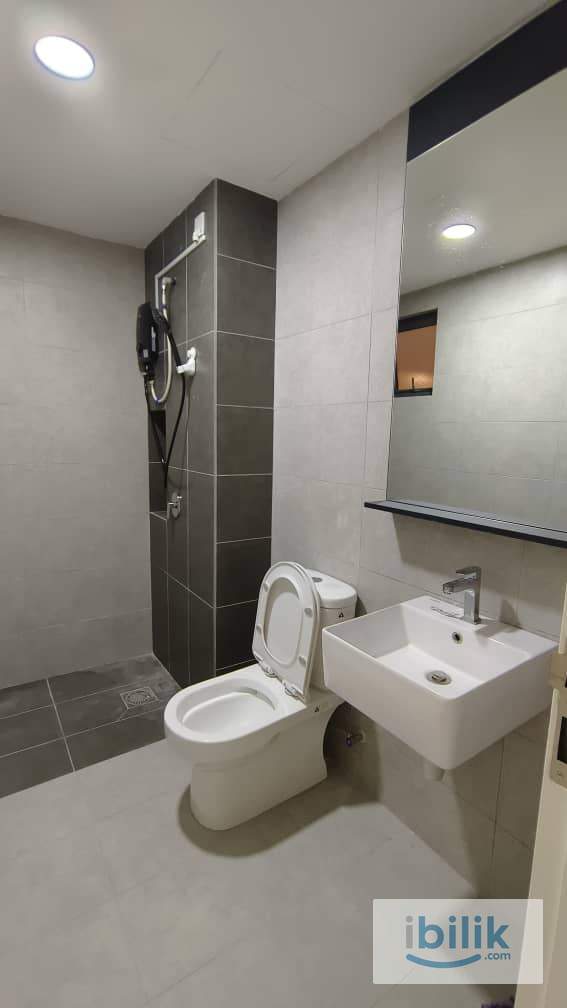 𝐃'𝐄𝐫𝐢𝐜𝐚 𝐑𝐞𝐬𝐢𝐝𝐞𝐧𝐜𝐞𝐬 Master Room . Free High Speed WiFi (Available in July) - Image 3