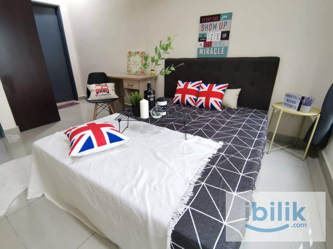 OUG PARKLANE⭐Master Queen bedroom with Private toilet  - Image 5