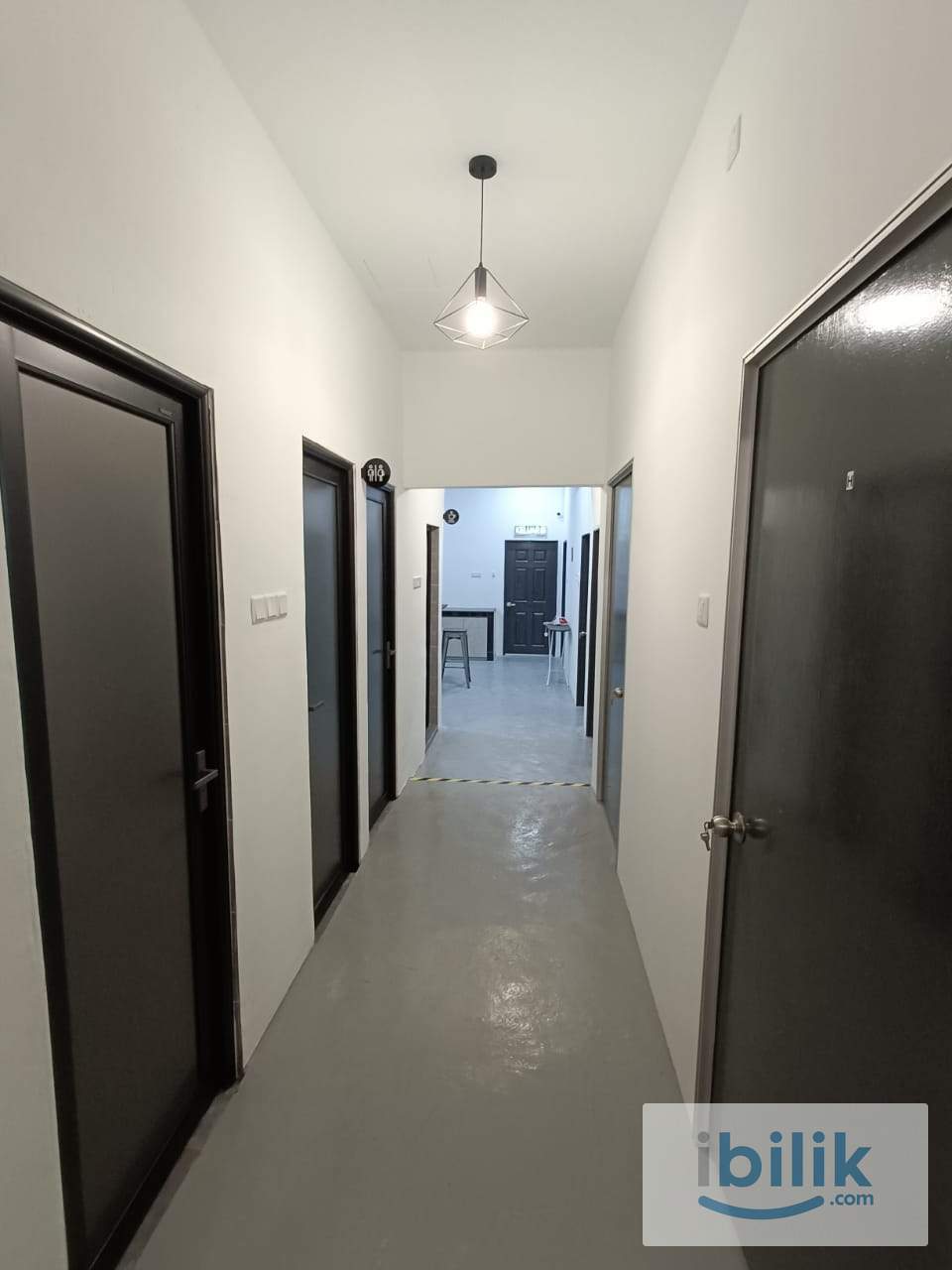 𝗠𝗮𝗹𝘂𝗿𝗶 Cheras ,𝗦𝗶𝗻𝗴𝗹𝗲 𝗦𝘁𝗼𝗿𝗲𝘆 𝗟𝗮𝗻𝗱𝗲𝗱 Queen bedroom fully furnished for rent, LRT/MRT, Velocity - Image 7