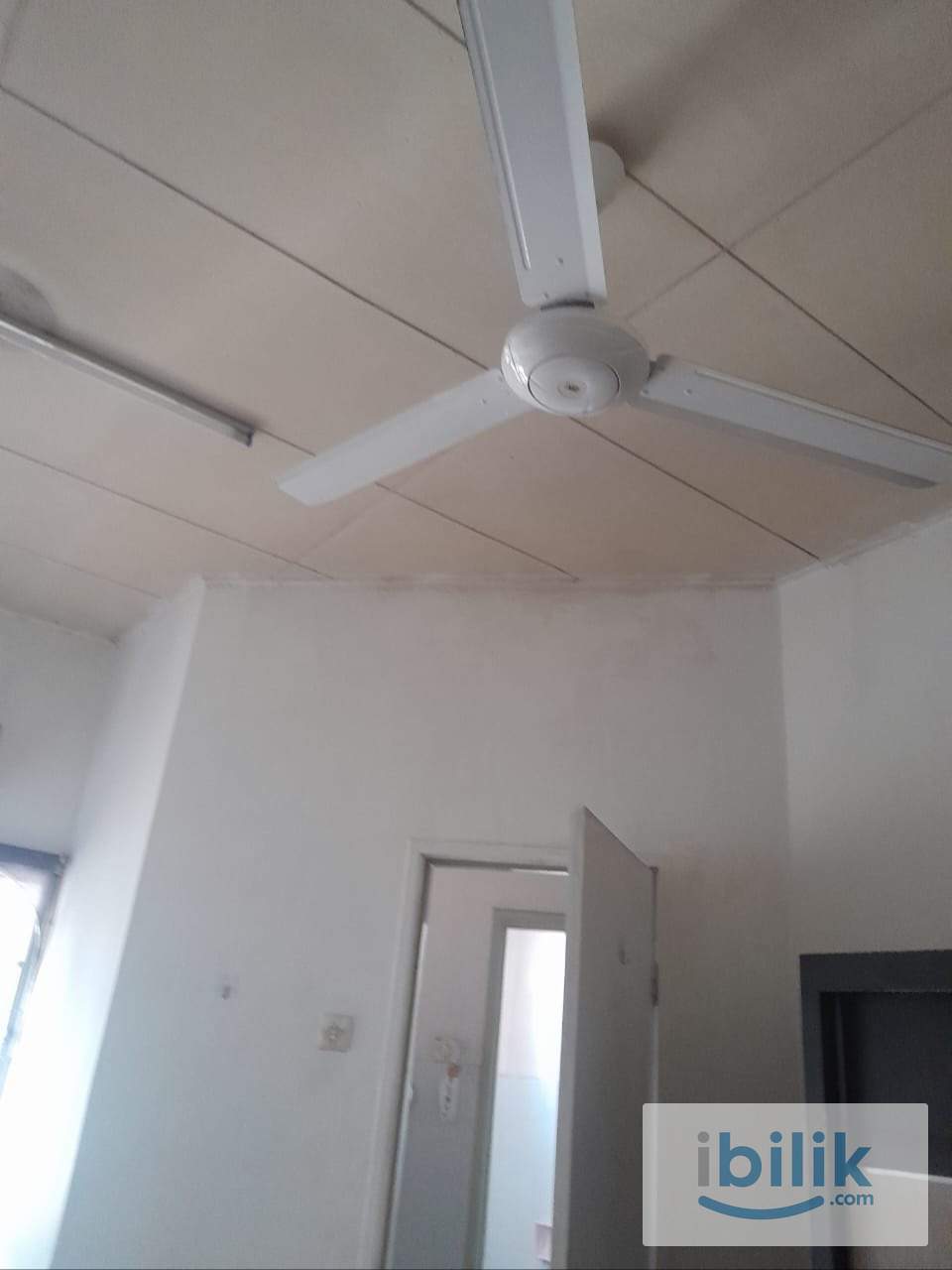 Middle Room at Bandar Utama, Petaling Jaya - Image 3