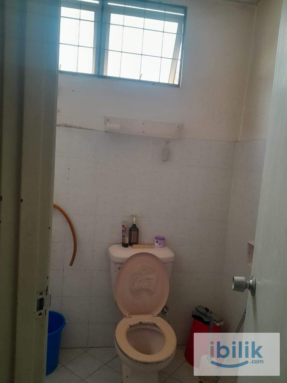 Middle Room at Bandar Utama, Petaling Jaya - Image 4