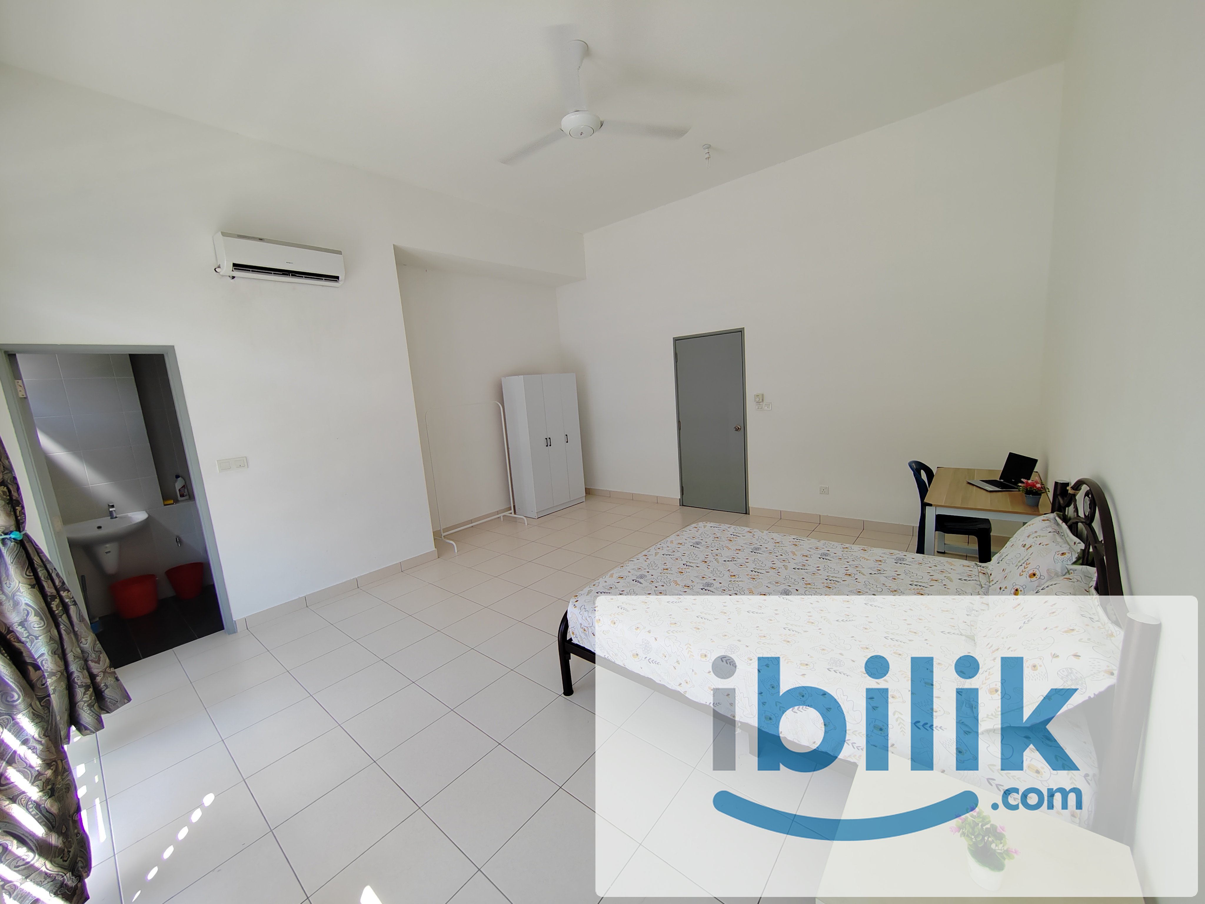 Master Room (Private Bathroom) - Available Now - Image 6