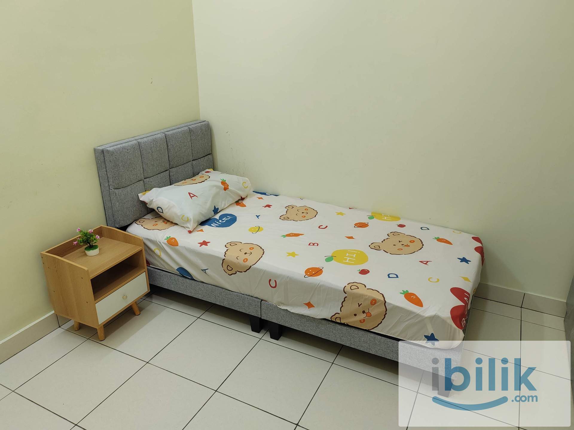 Single Room - Female Only - Image 6