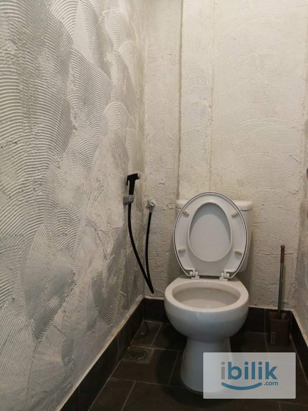 Private Aircond Room Beside Vivacity Tabuan Jaya - Image 6
