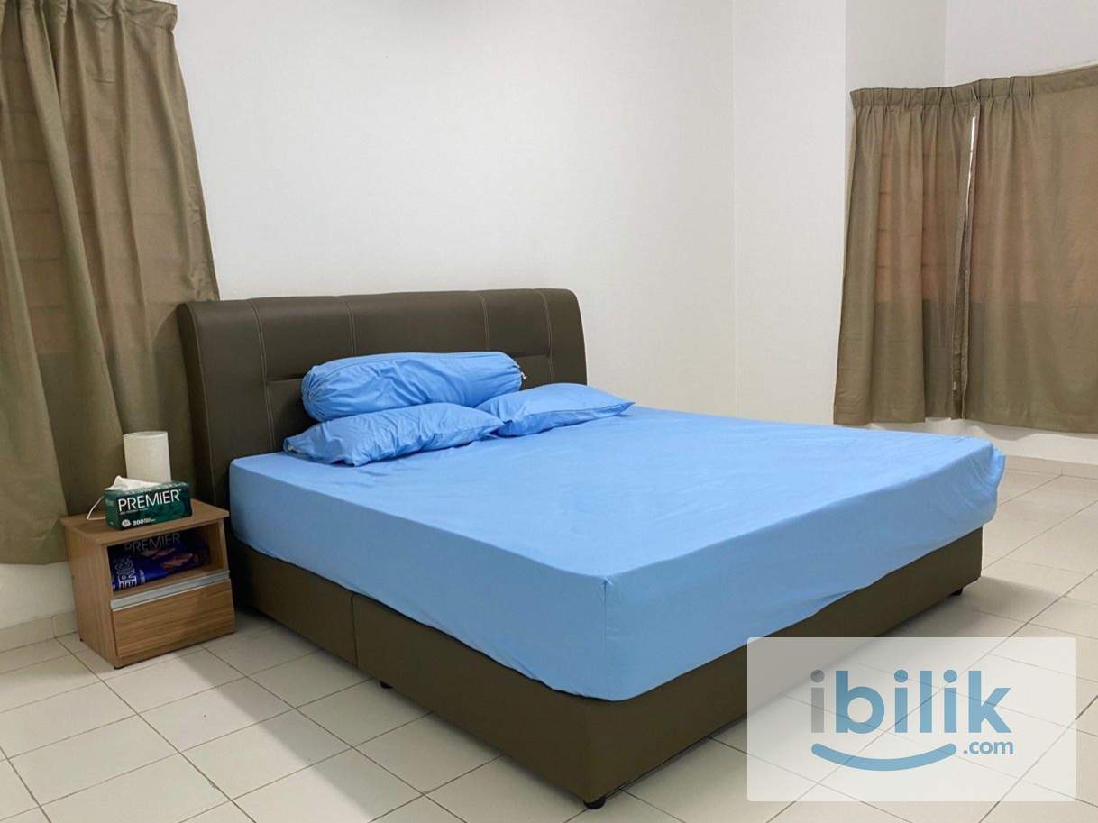 Master Room - Image 1
