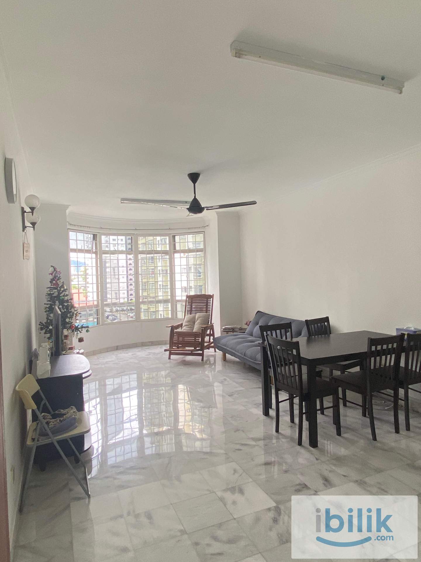 Master Room - Image 3