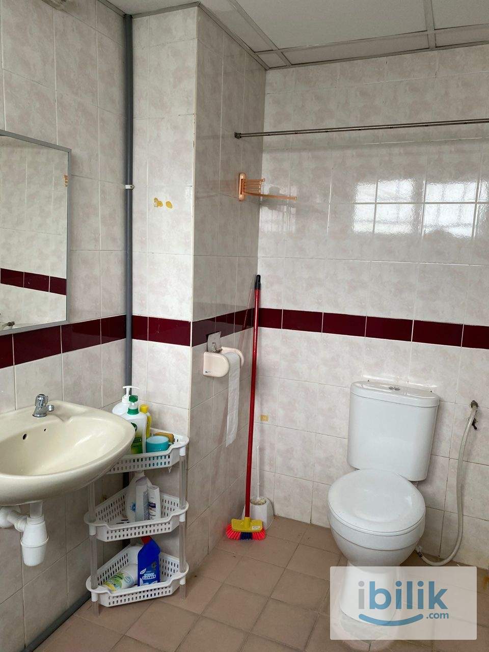 Master Room - Image 4