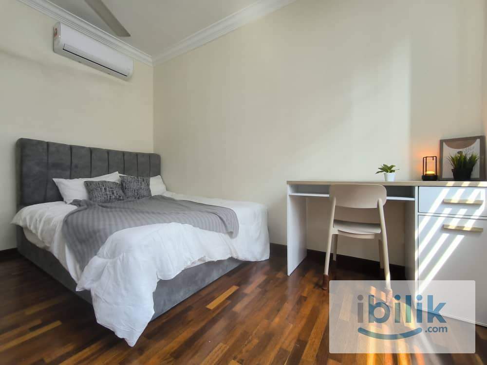 Middle Room for Rent - *Male Unit/Couple, Ready Move In* - Image 1