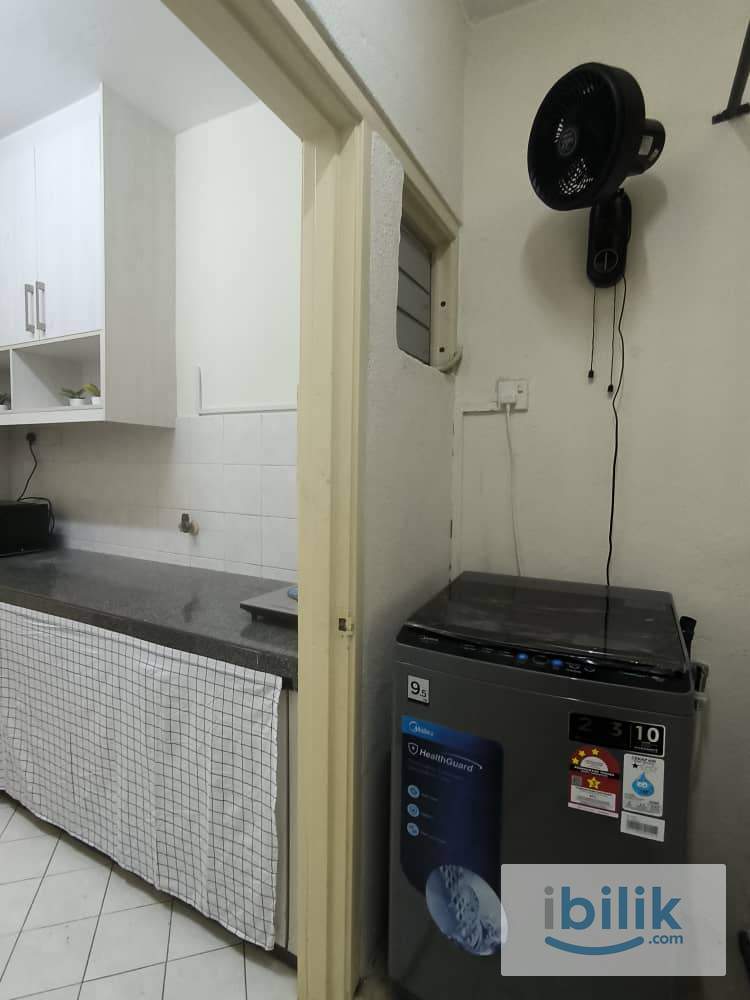 Middle Room for Rent - *Male Unit/Couple, Ready Move In* - Image 8