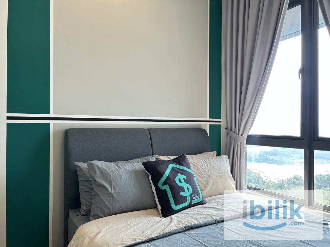 Middle Room, Male Unit, @ Meta Residence, Seri Kembangan  - Image 1