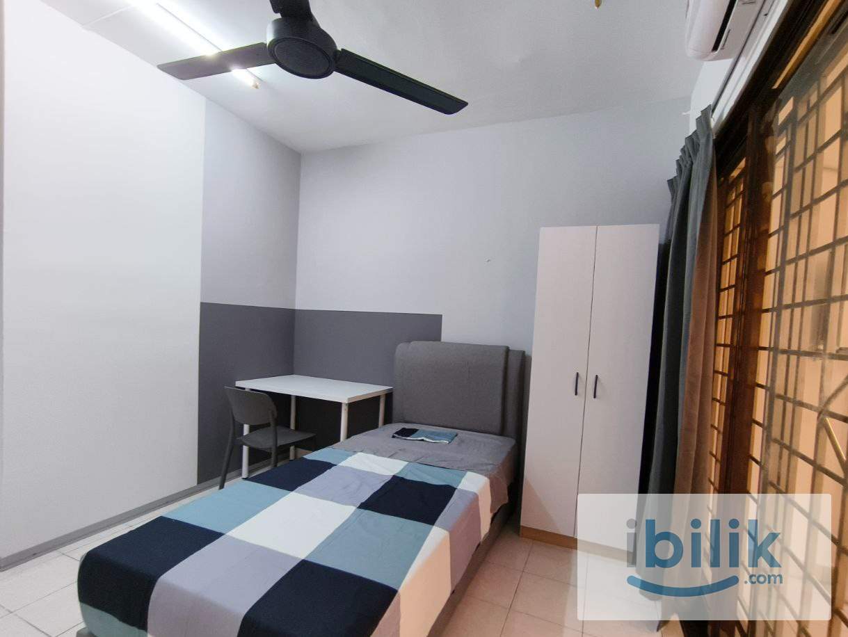 Palm Spring room for rent - walking distance to MRT/ 1 station to IKEA / The Curve. August move in! - Image 4