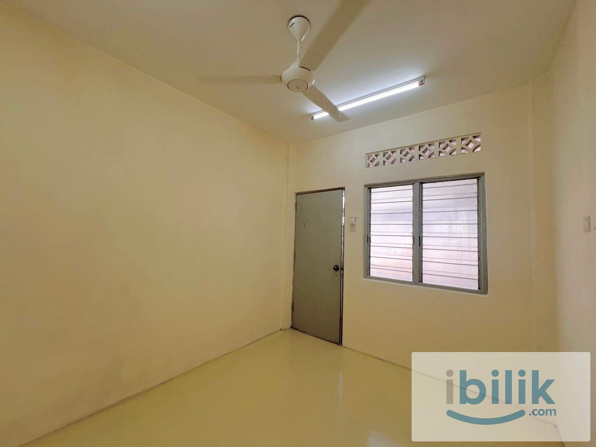 Room for rent @ Tmn Teratai Mewah, Setapak. Landed house | Free wifi - Image 1