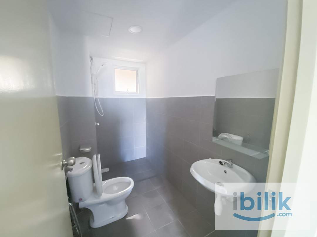 Female Medium Room @ Residensi WangsaMas | Walking distance LRT, AEON & Wangsa Walk | Move In July - Image 3