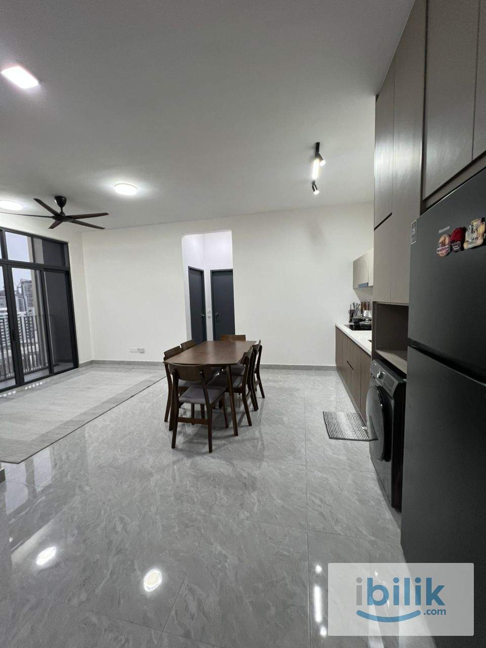 Ladies Only! Fully Furnished Room @ Altris Residence | Ready to Move In - Image 7