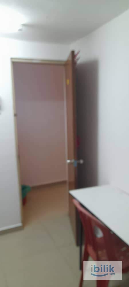 Middle Room at Taman Taynton View, Cheras - Image 3