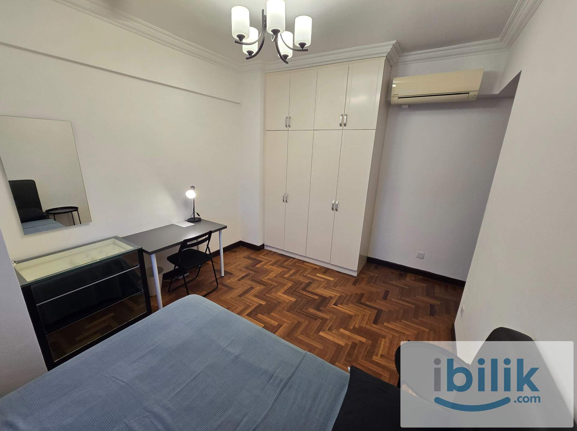 Middle Room For Rent in Bukit Bintang KL (ONE Working Professional Only) - Image 2