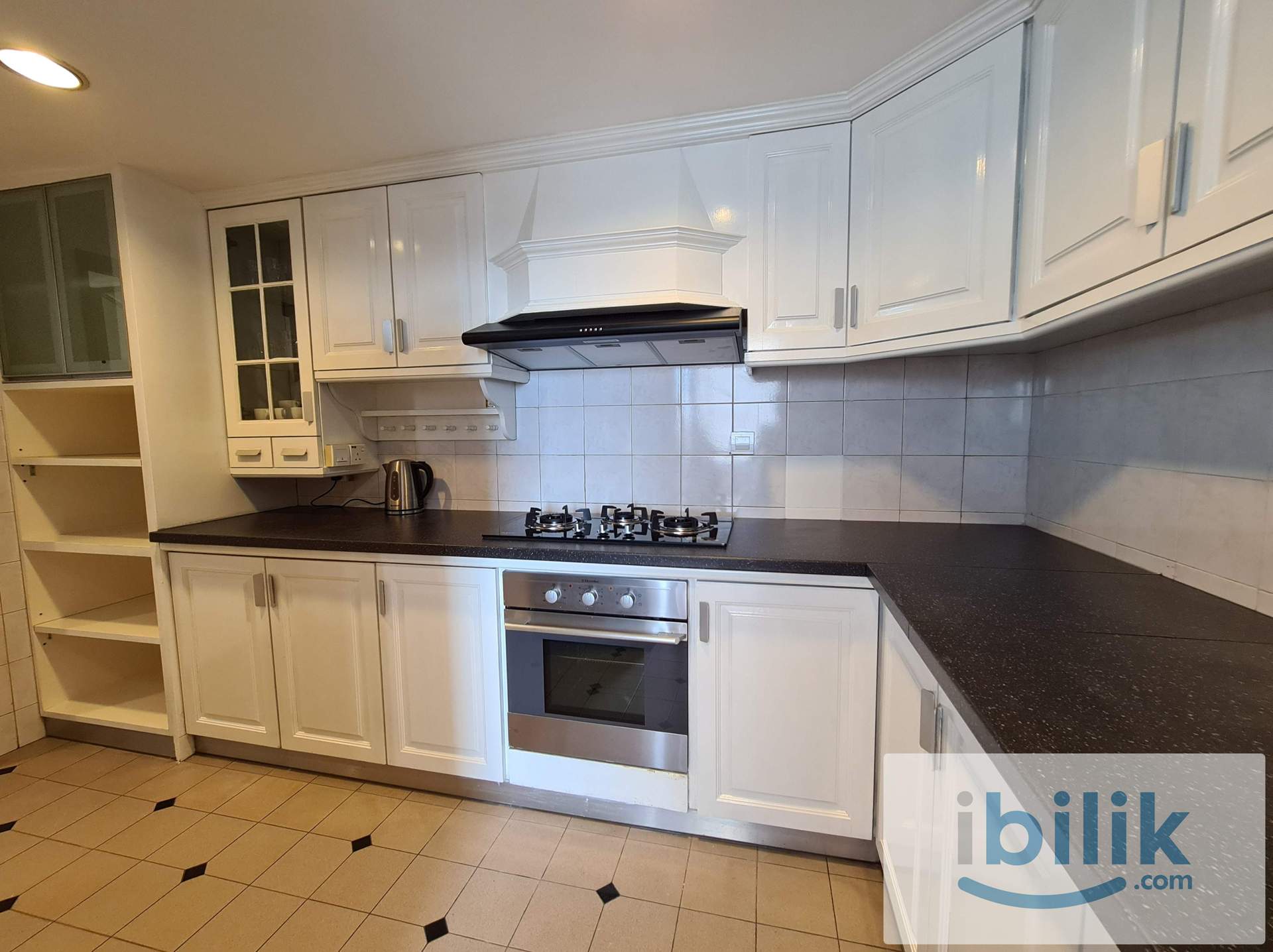 Middle Room For Rent in Bukit Bintang KL (ONE Working Professional Only) - Image 5