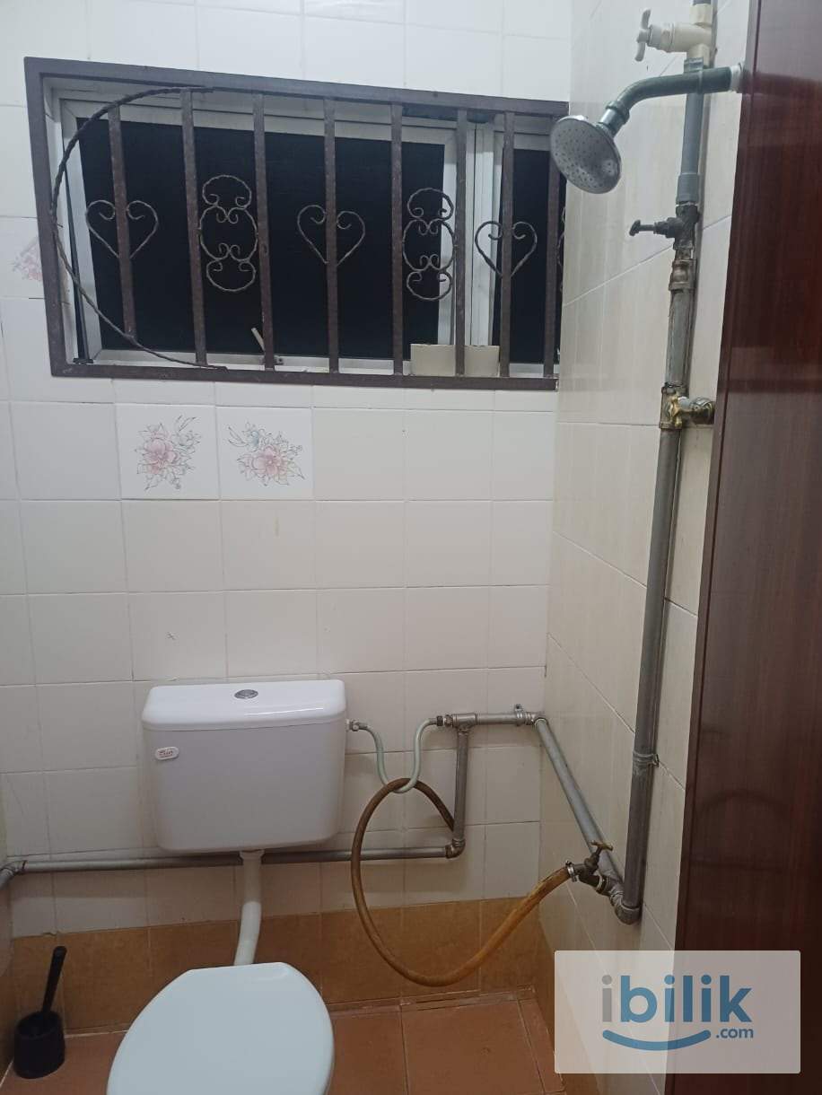 Room To Let - Image 3