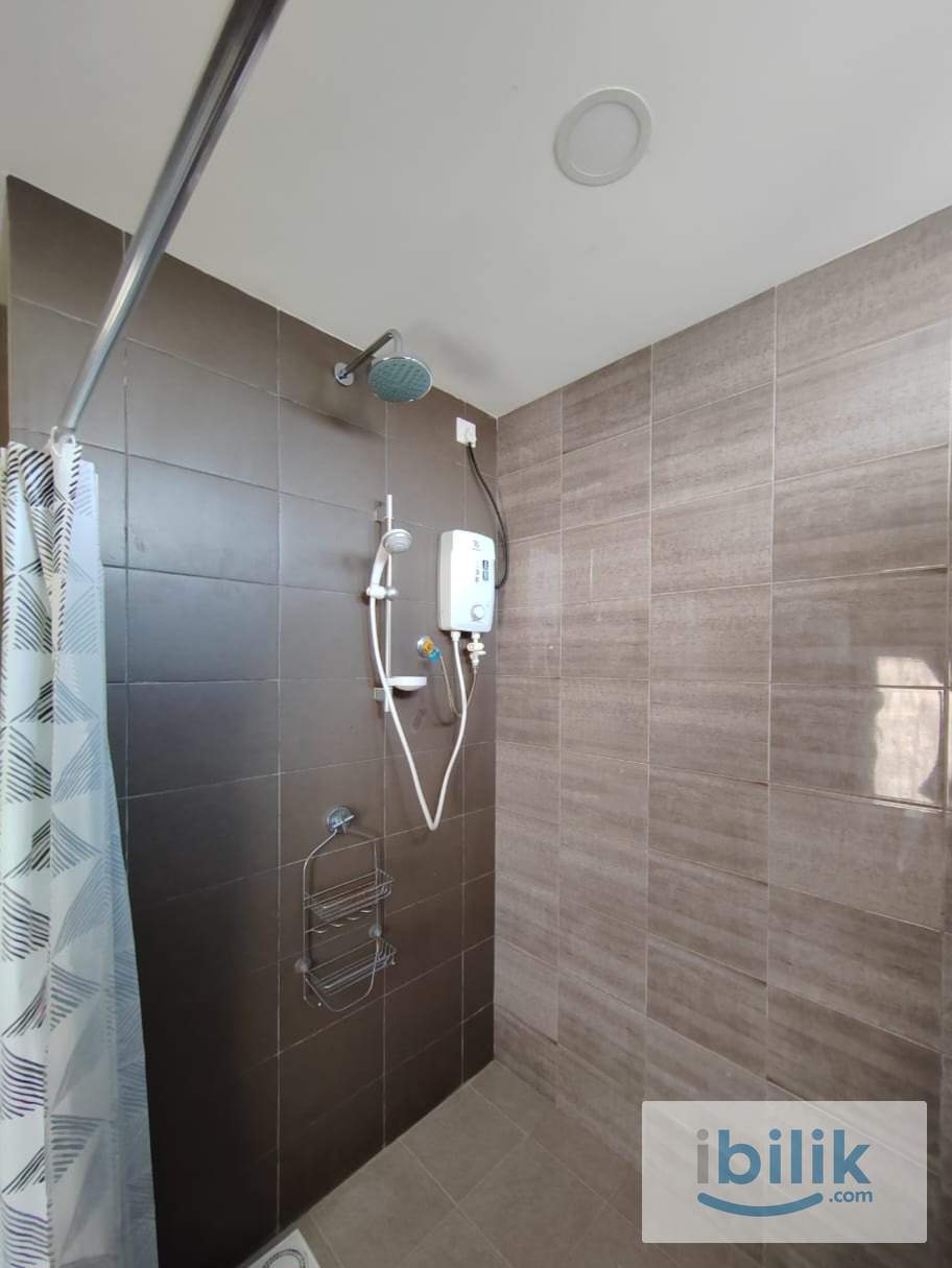 Symphony Tower Balakong Cheras Selatan Studio Private Bathroom - Image 1