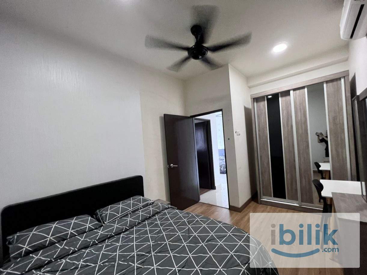 Landmark Residence Queen Bed Room for rent - Image 1